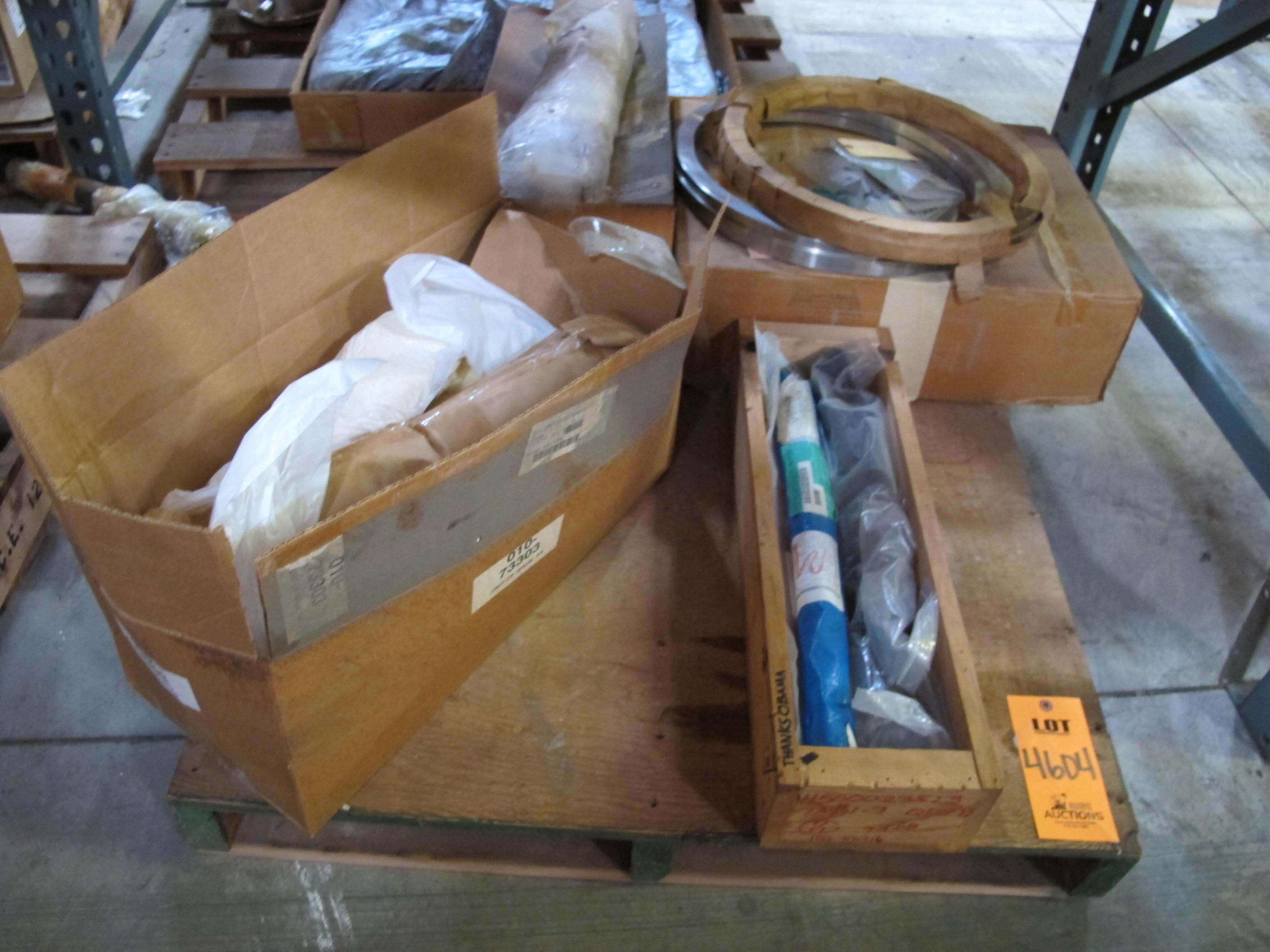 LOT TO INCLUDE: (2 PALLETS) COUPLINGS, SHAFT TYPE, A216 GRADE B SPECIFICATION. TYPE F PIPE, SHAFTS, 22-1/2" LG SIZE, WORM KIND, STL MATERIAL, STEMS, 87 SIZE, CHROME PLATED AISI 12L14 (UNS G12144) MATERIAL. 667 STYLE, ACTUATOR CONSTRUCTION, . LOADING & HANDLING FEE $15-4604